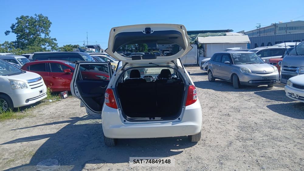 Honda FIT 2008-10 7561639-26