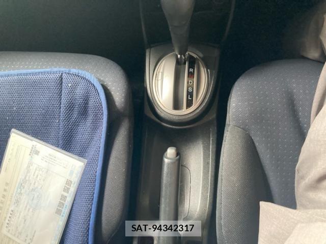 Honda FIT 2010-03 7979232-9