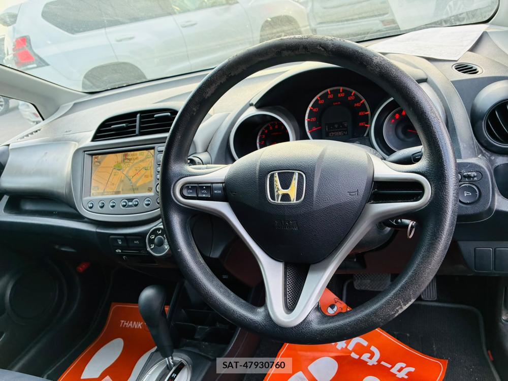 Honda FIT 2009-02 7781699-13