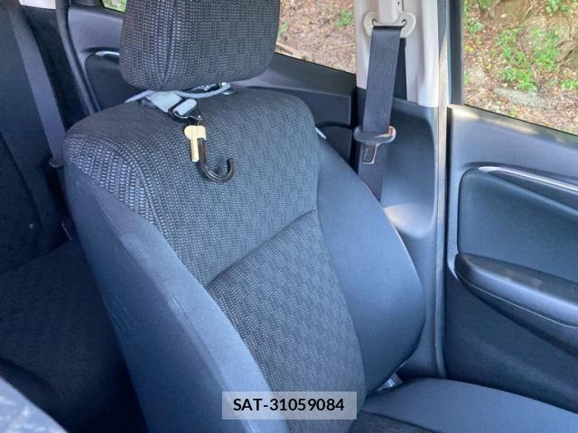 Honda FIT 2014-08 7979231-13