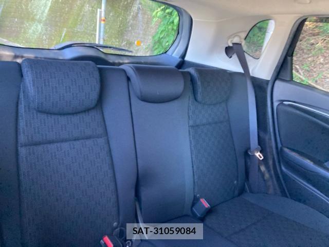 Honda FIT 2014-08 7979231-14