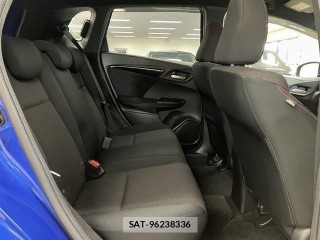 Honda FIT 2013-12 7979229-11