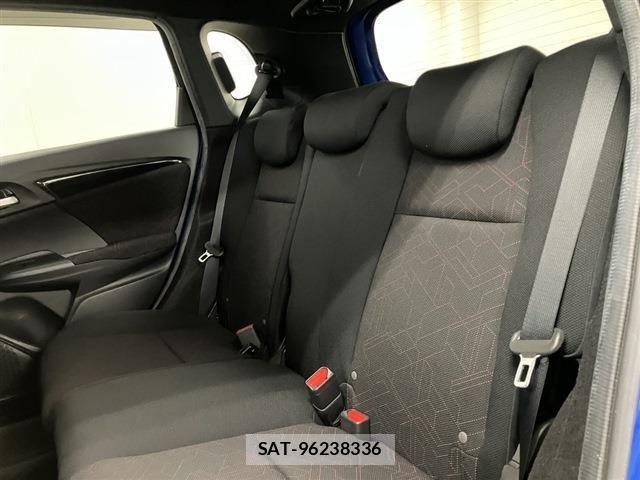 Honda FIT 2013-12 7979229-15