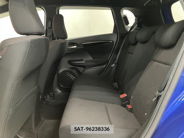 Honda FIT 2013-12 7979229-16