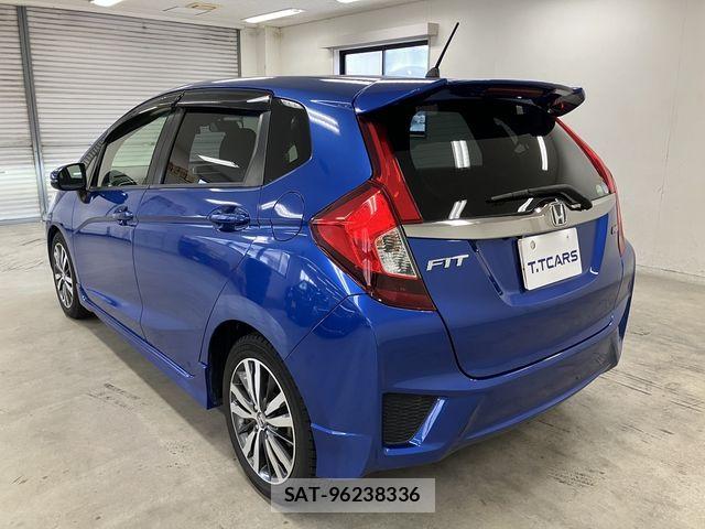 Honda FIT 2013-12 7979229-22