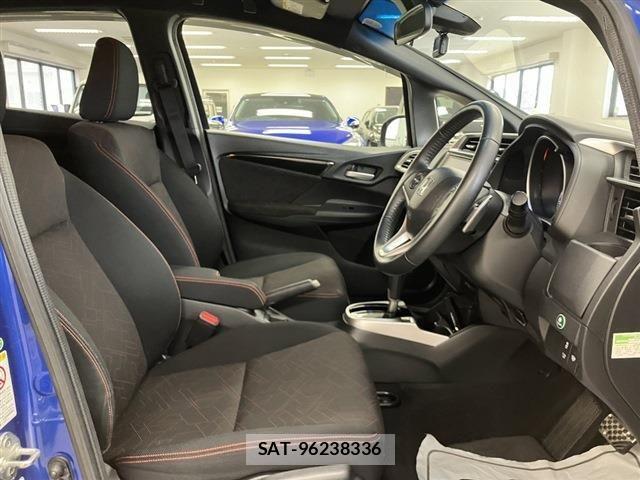 Honda FIT 2013-12 7979229-7