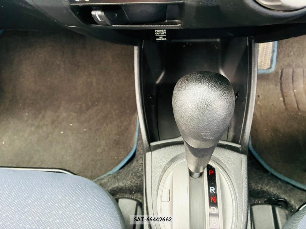 Honda FIT 2010-09 7746819-19
