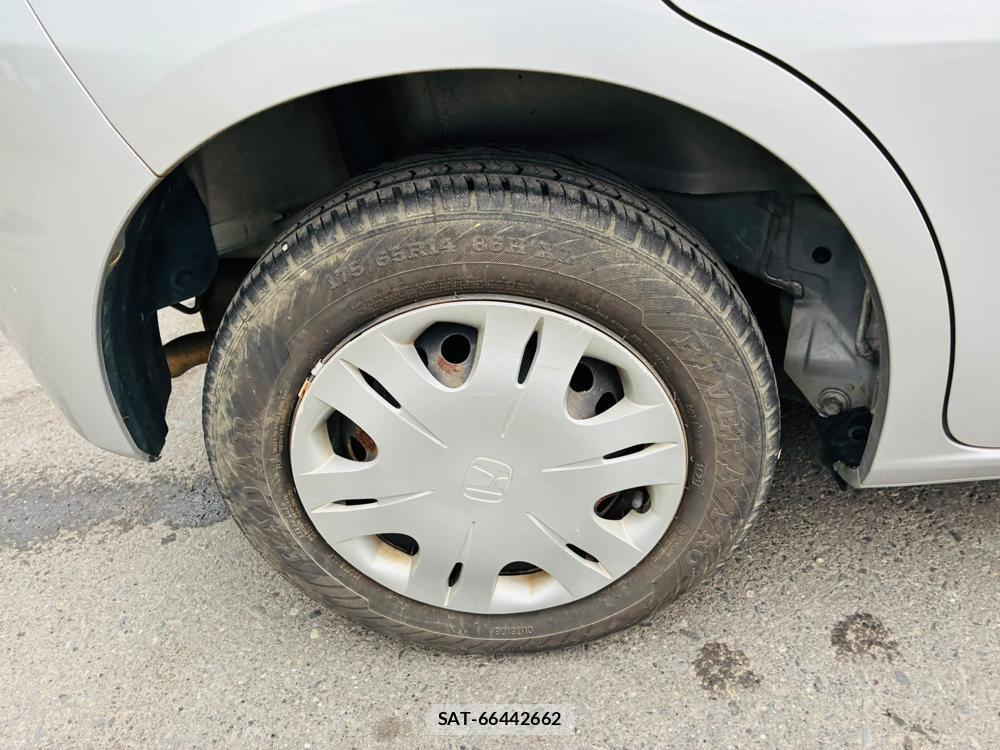 Honda FIT 2010-09 7746819-27