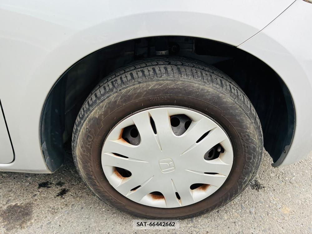 Honda FIT 2010-09 7746819-28