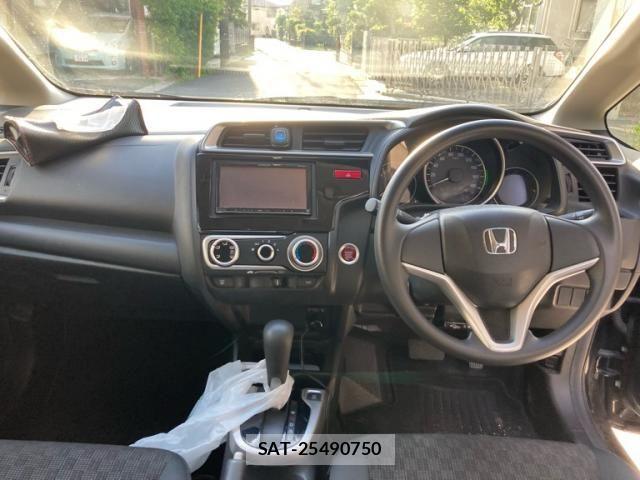 Honda FIT 2013-12 8035559-17