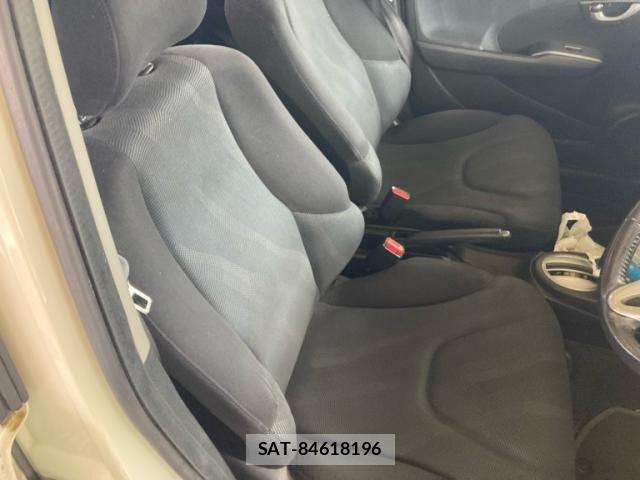 Honda FIT 2010-09 8035565-16