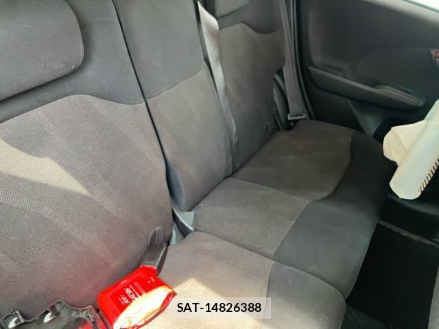 Honda FIT 2008-03 8035557-9