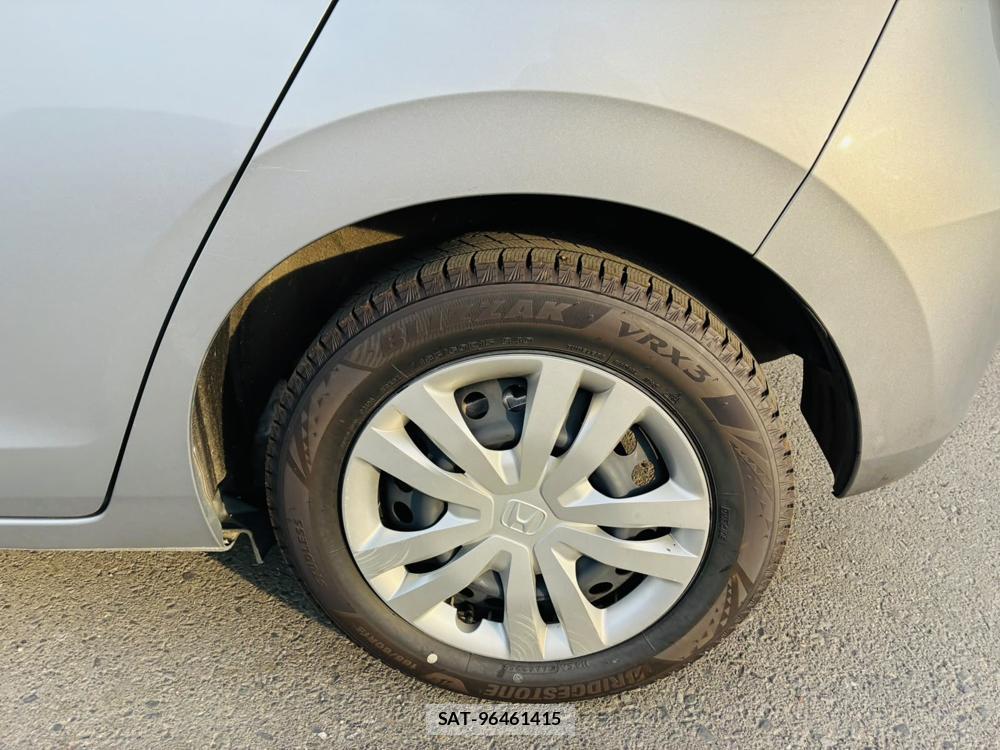 Honda FIT 2021-05 7927631-29