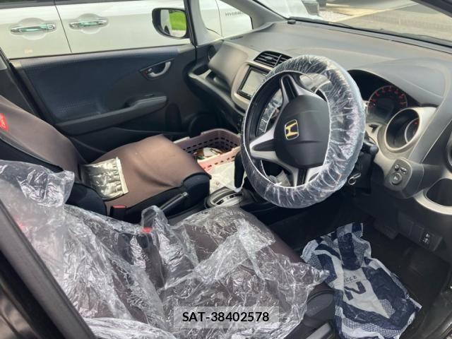 Honda FIT 2010-01 8035568-9