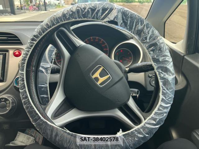 Honda FIT 2010-01 8035568-10