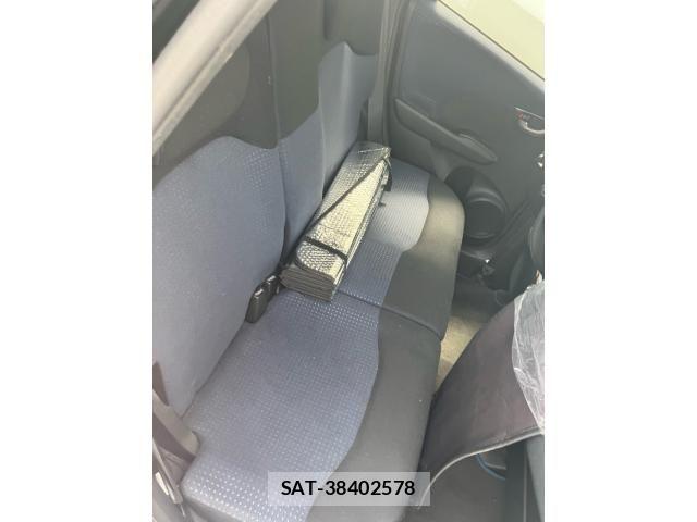 Honda FIT 2010-01 8035568-16
