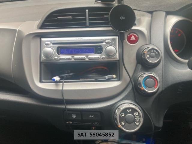 Honda FIT 2013-02 8035561-14