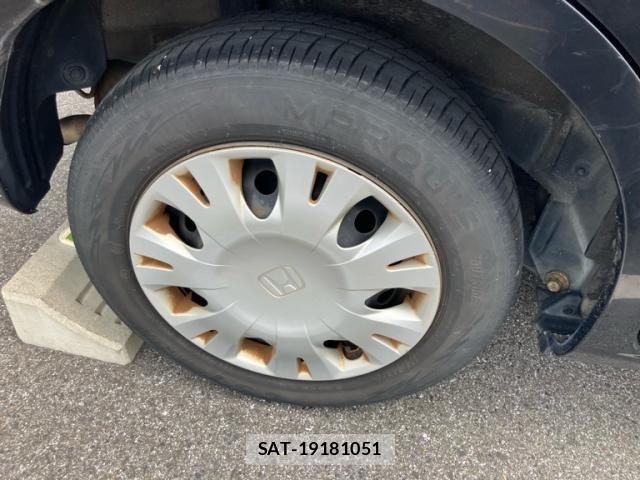 Honda FIT 2013-07 8035564-6
