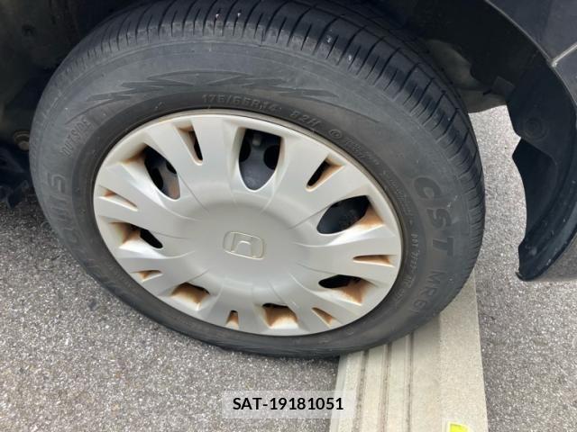 Honda FIT 2013-07 8035564-7