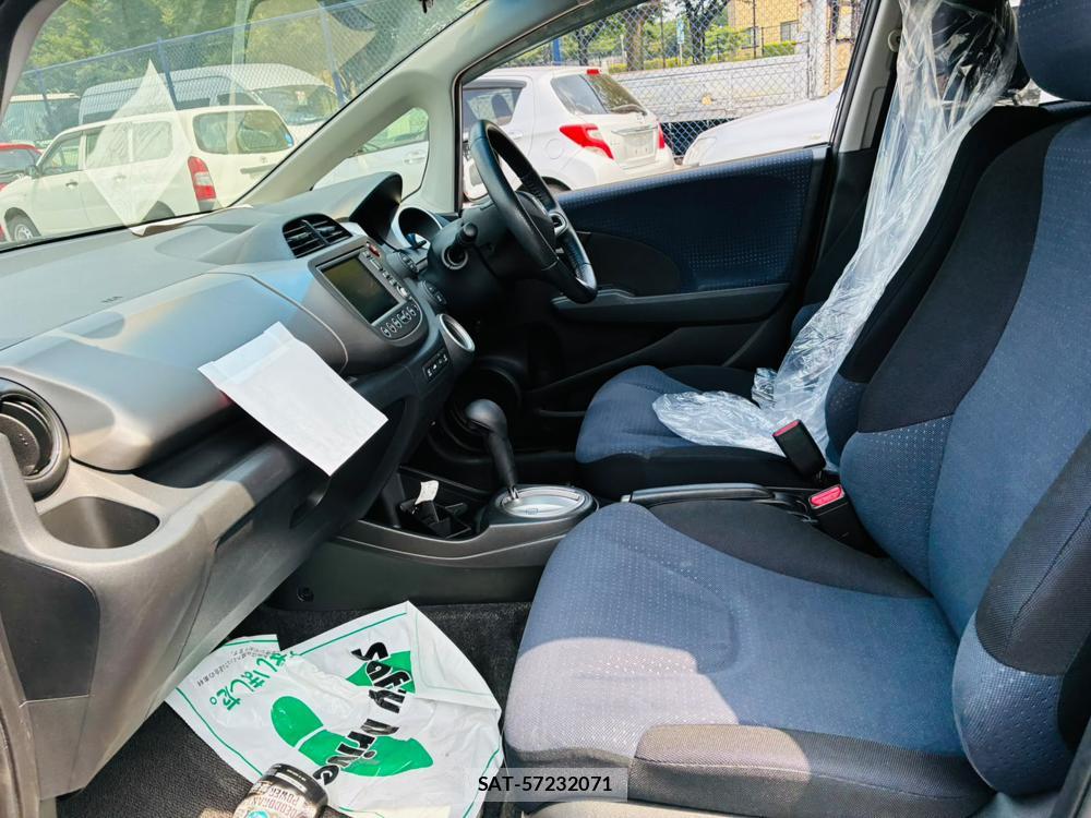Honda FIT 2009-12 7972161-10