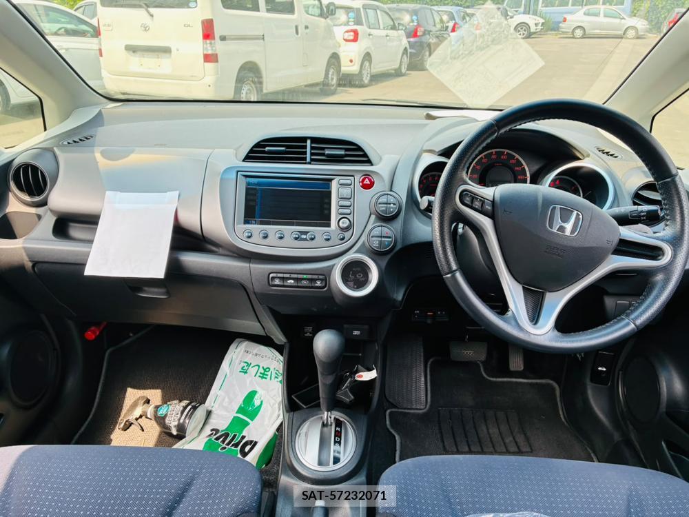 Honda FIT 2009-12 7972161-12