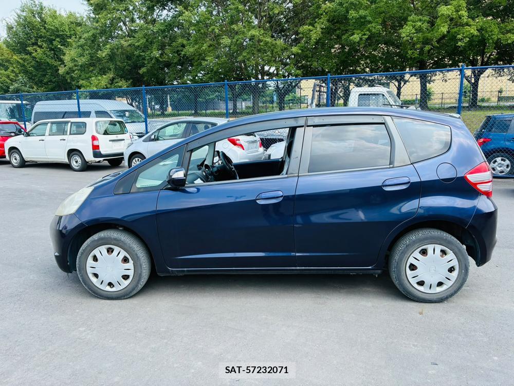Honda FIT 2009-12 7972161-1