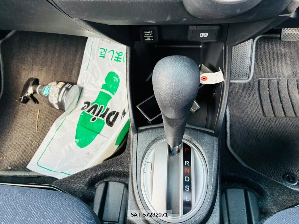 Honda FIT 2009-12 7972161-19