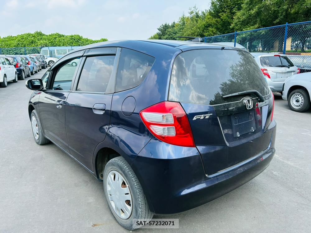 Honda FIT 2009-12 7972161-2