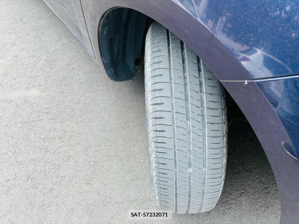 Honda FIT 2009-12 7972161-32