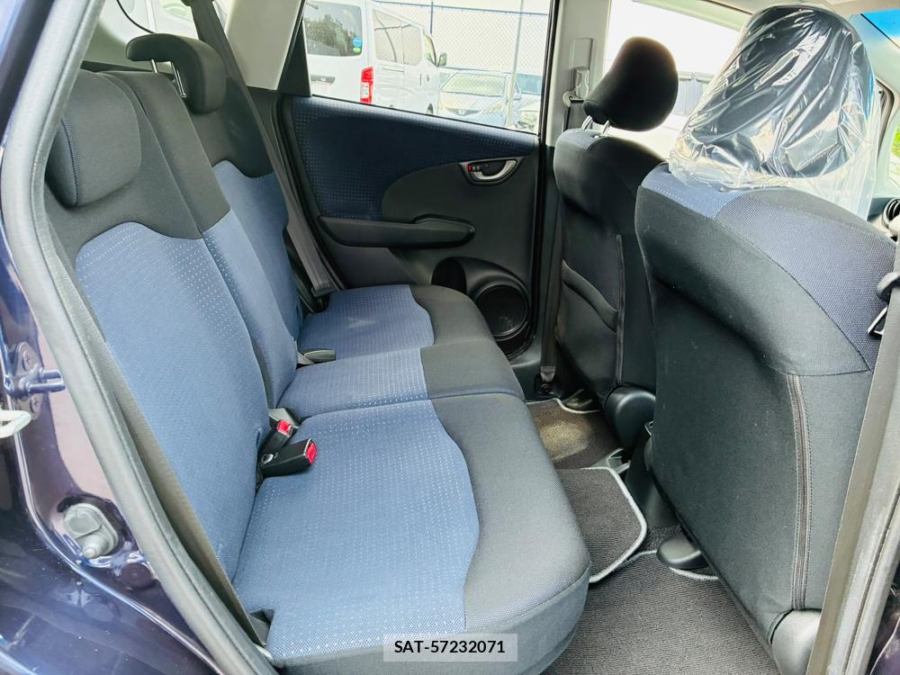 Honda FIT 2009-12 7972161-8