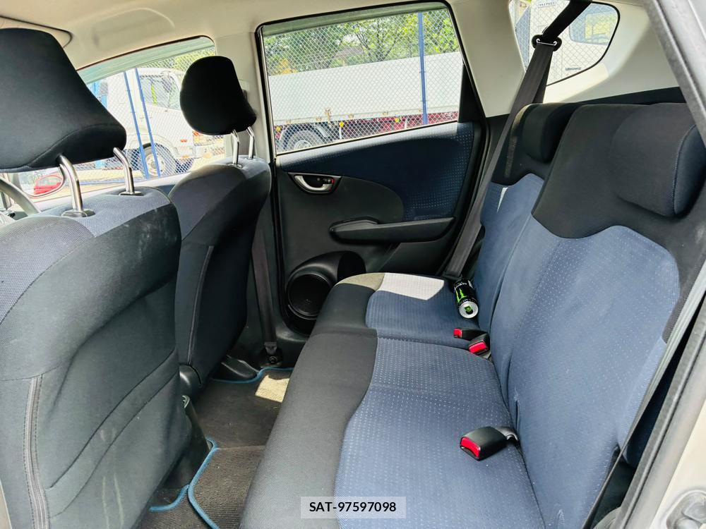 Honda FIT 2009-09 7972160-9