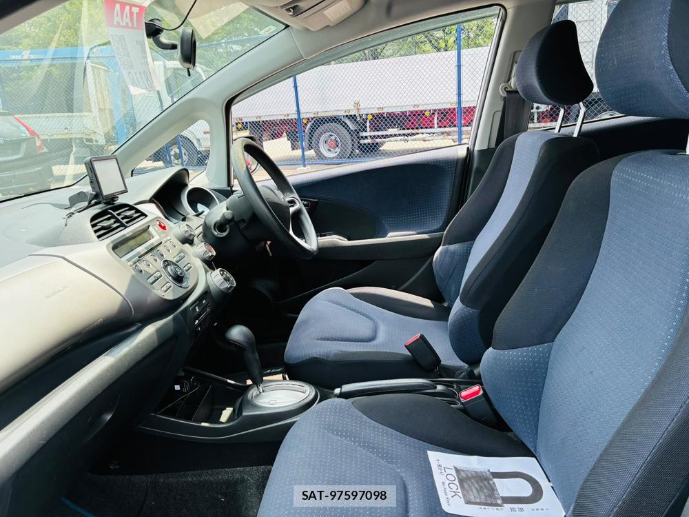 Honda FIT 2009-09 7972160-10