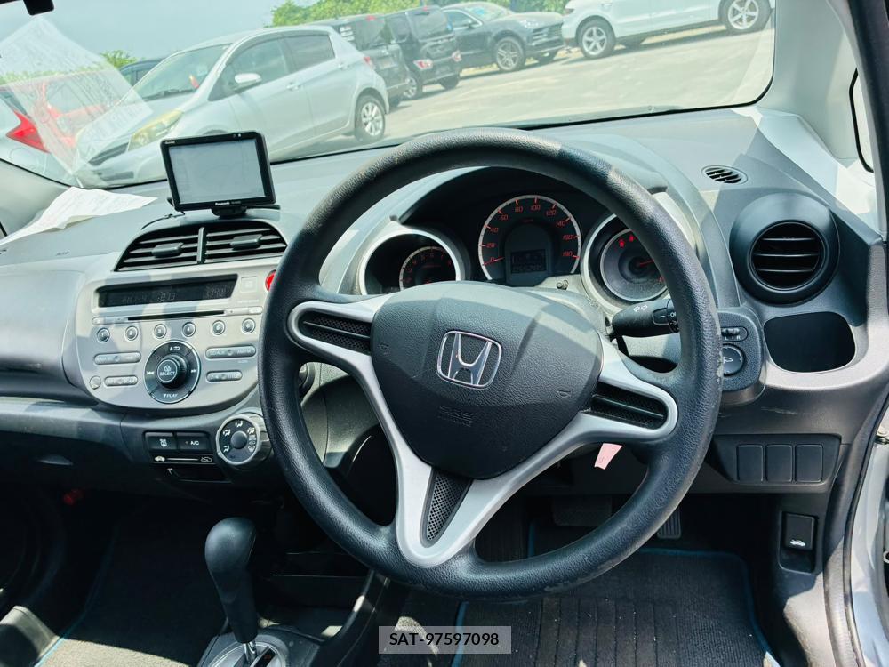 Honda FIT 2009-09 7972160-14