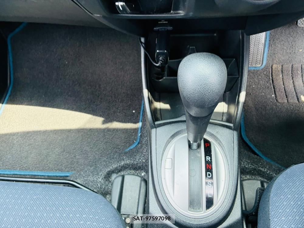 Honda FIT 2009-09 7972160-19