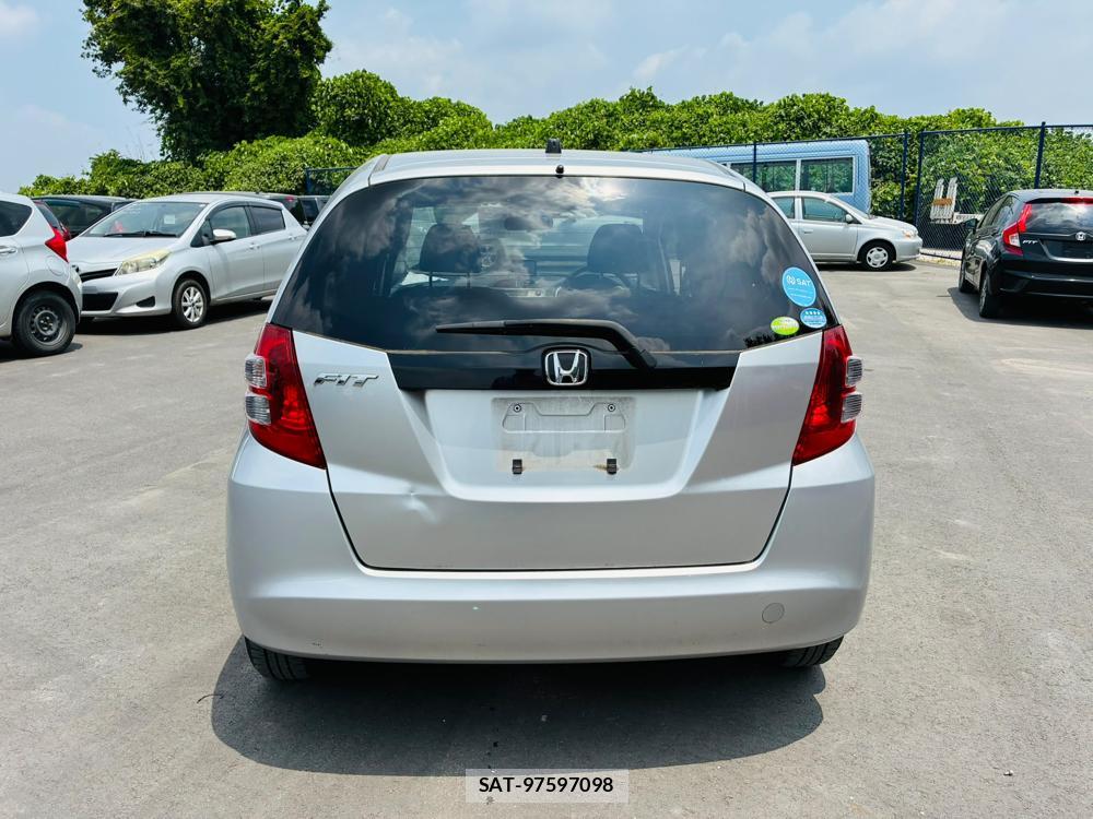 Honda FIT 2009-09 7972160-3
