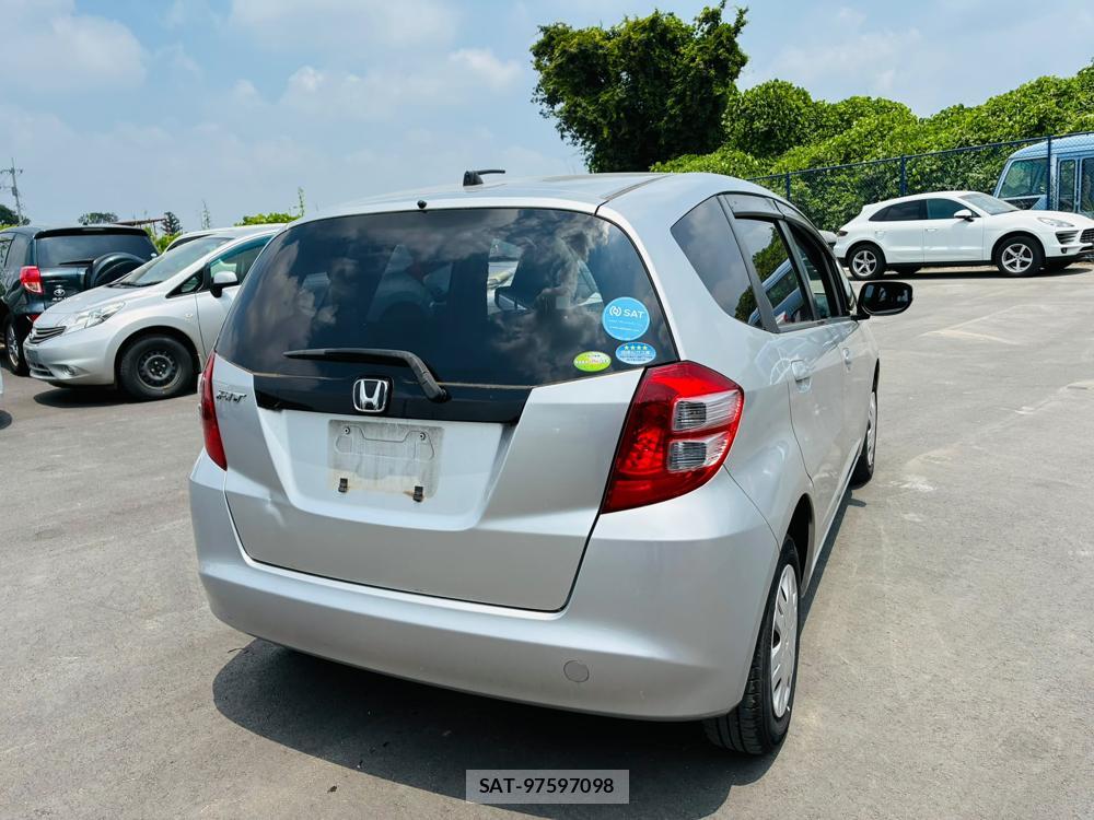 Honda FIT 2009-09 7972160-4