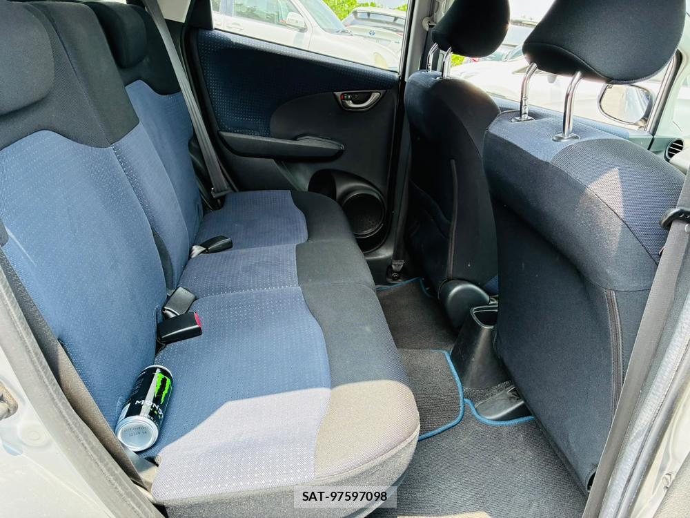 Honda FIT 2009-09 7972160-8