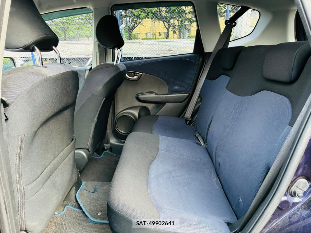 Honda FIT 2010-04 7927510-9