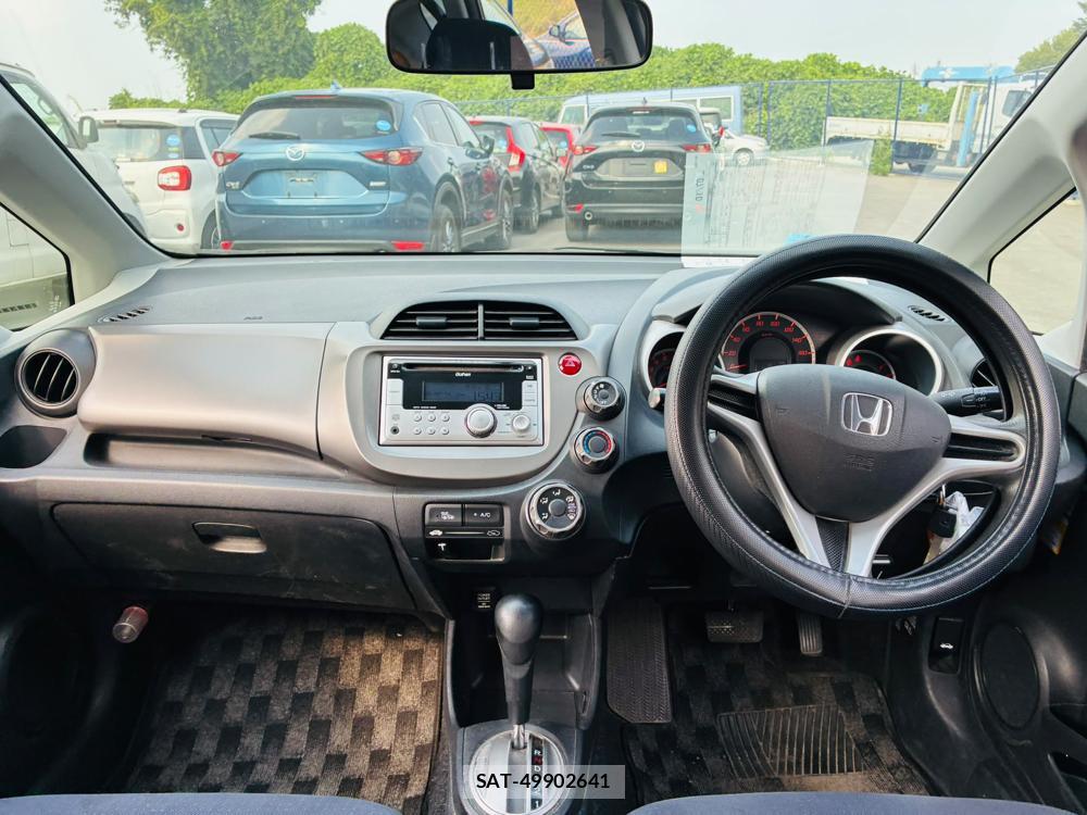 Honda FIT 2010-04 7927510-12