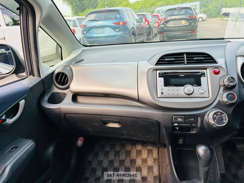 Honda FIT 2010-04 7927510-17