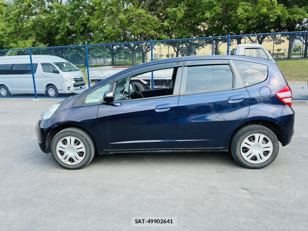 Honda FIT 2010-04 7927510-1