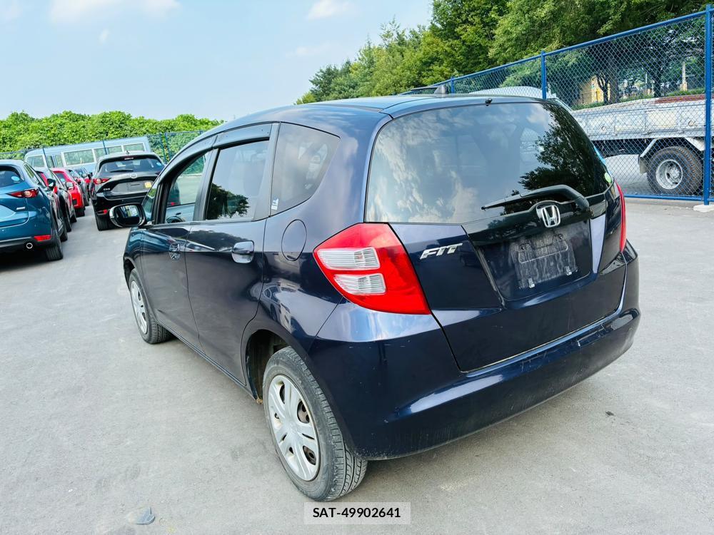 Honda FIT 2010-04 7927510-2