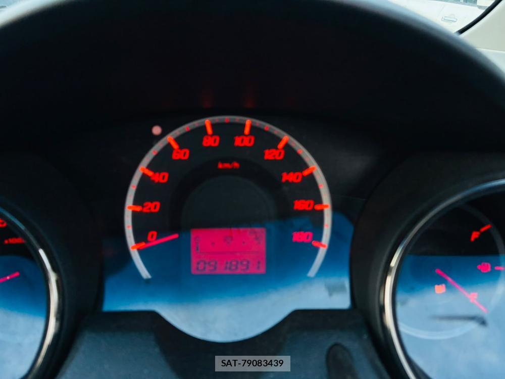 Honda FIT 2012-03 7957954-15