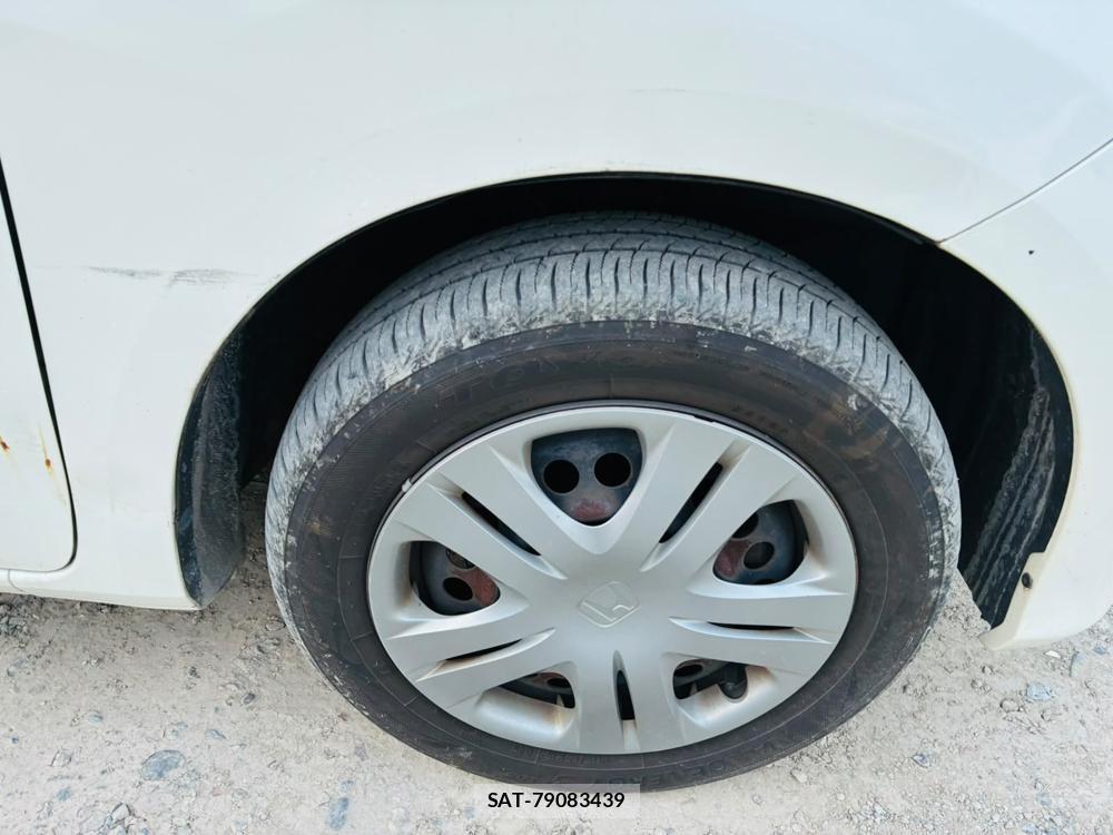 Honda FIT 2012-03 7957954-22