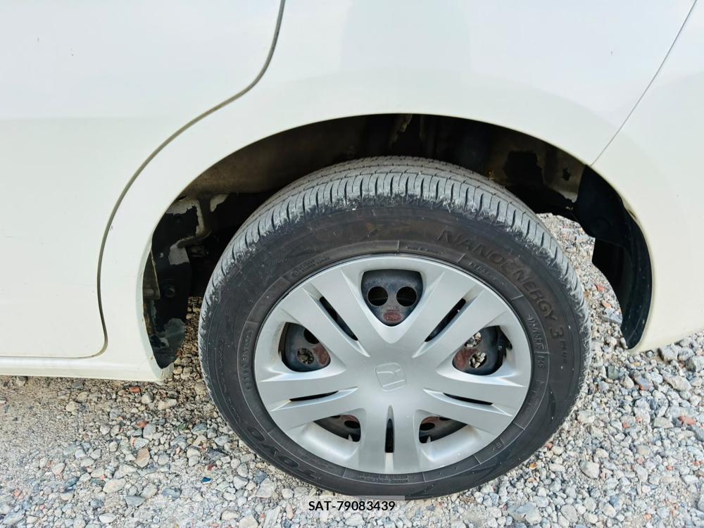 Honda FIT 2012-03 7957954-24