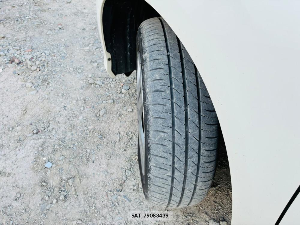 Honda FIT 2012-03 7957954-26