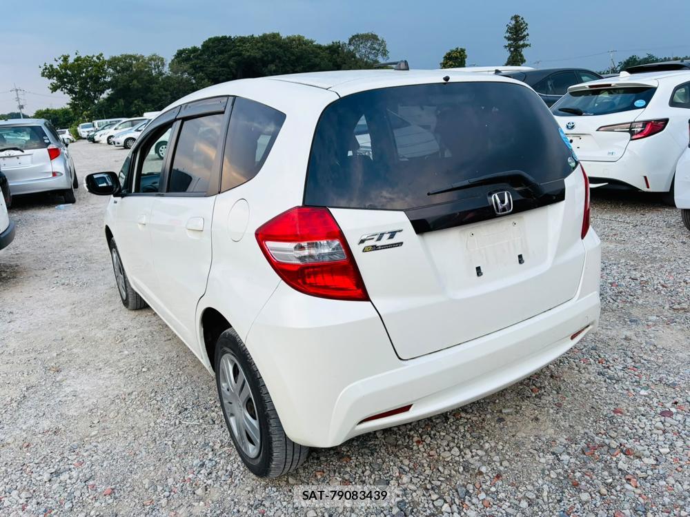 Honda FIT 2012-03 7957954-2