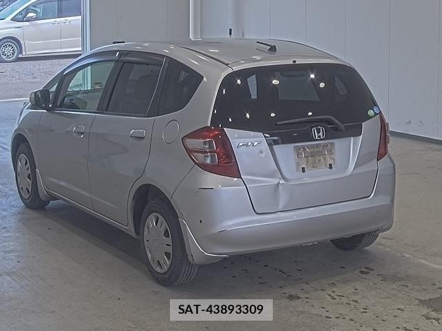 Honda FIT 2009-10 8032640-1