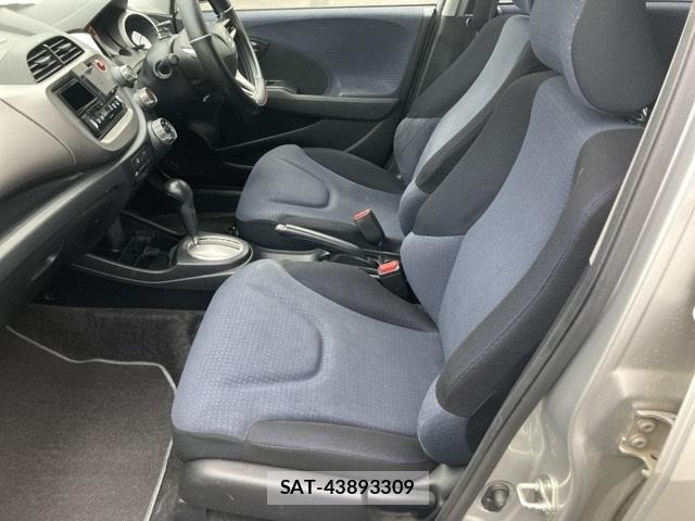 Honda FIT 2009-10 8032640-3