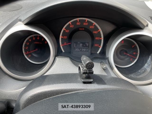Honda FIT 2009-10 8032640-5